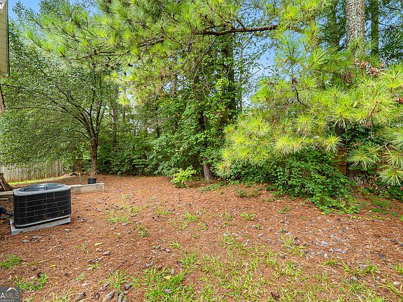 3rd image of 2397 Rambling Way