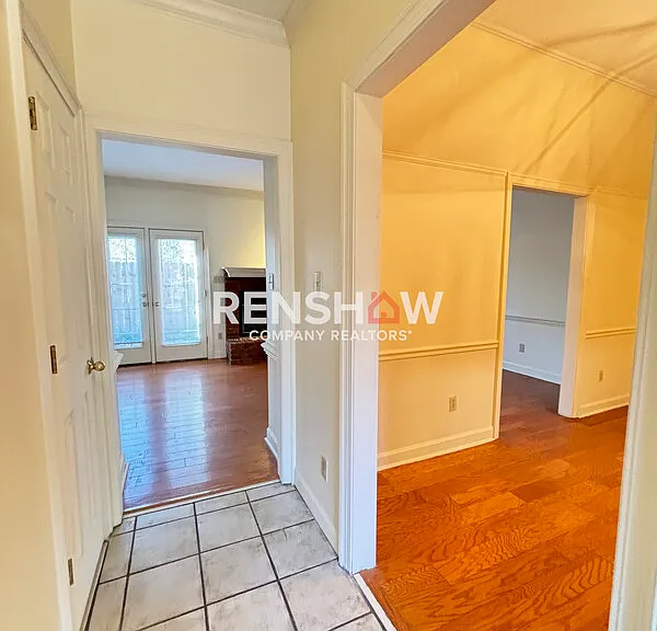 575 Southern Pl — Photo 3