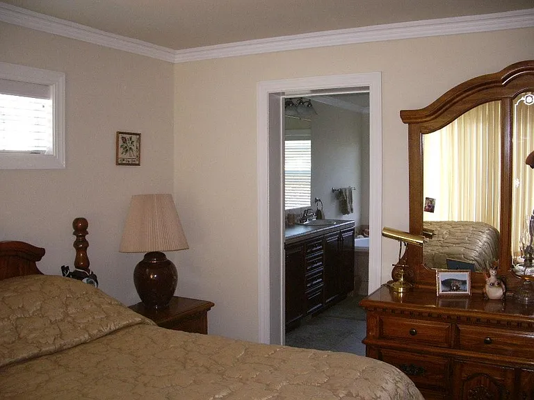 3012 Rosecrans St — Photo 16