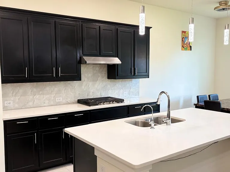 524 Oakmoss St — Photo 11