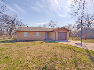 901 W 8th St, Ada, OK, 74820