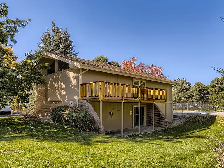 3833 Paseo Del Prado — Photo 23