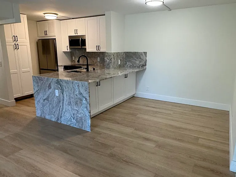 629 Sea Pine Way #C1 — Photo 9
