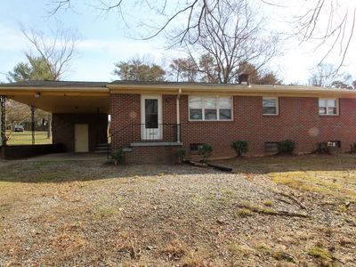 3937 Old Lexington Rd, Winston Salem, NC, 27107