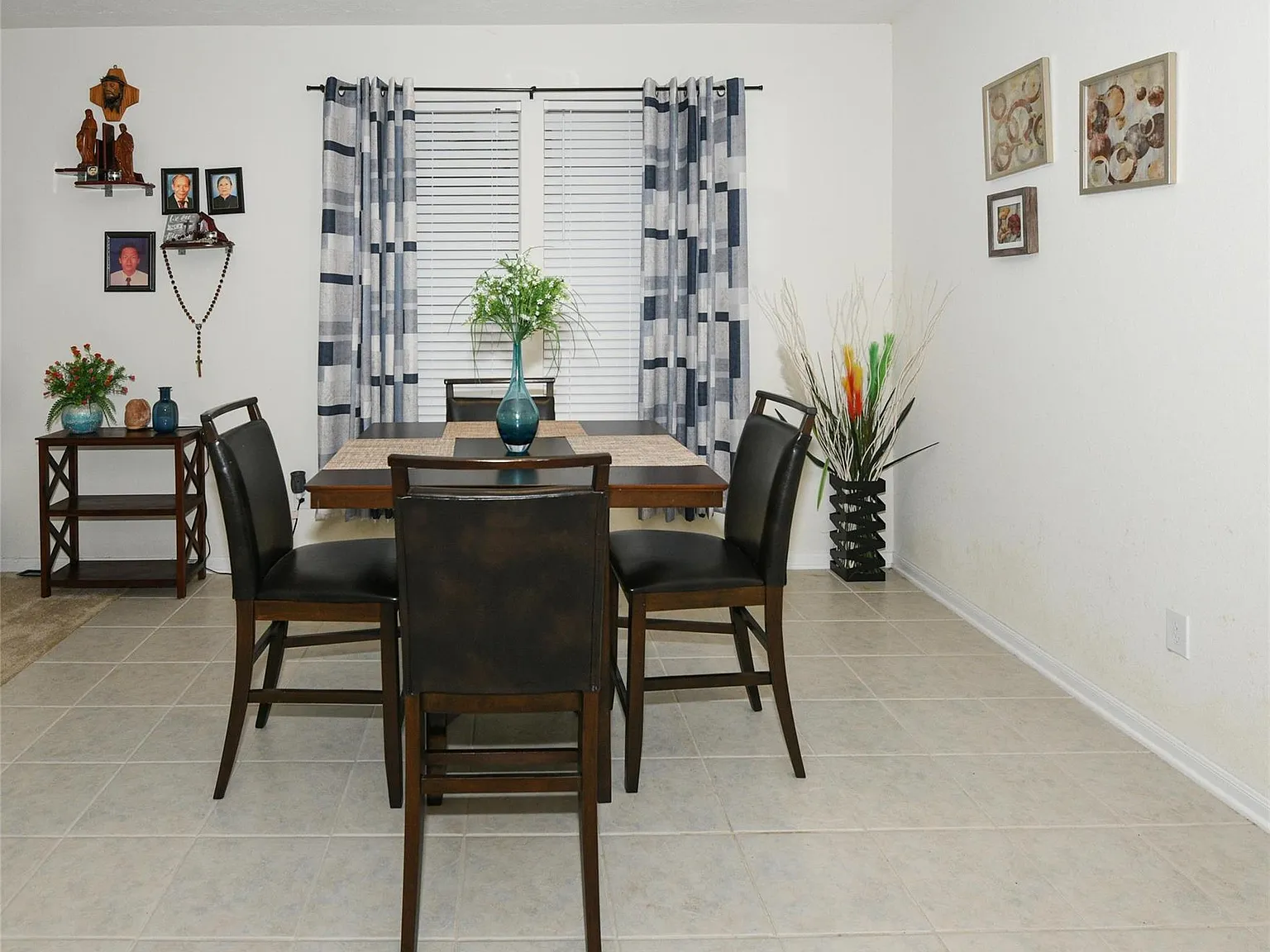 3 bed, 2.0 bath, 1644 sqft, $2,000 — Photo 4