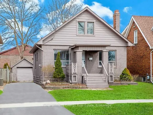 111 Oshawa Blvd S, Oshawa, ON L1H 5R4
