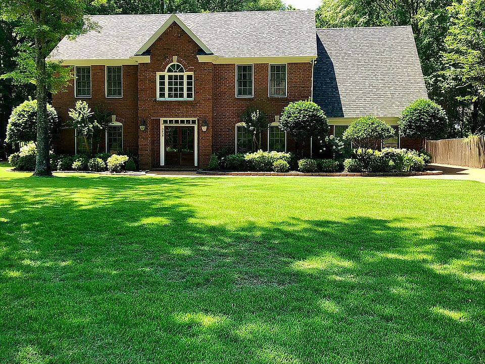 1st image of 3438 Amroth Dr