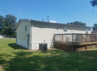 415 Clinton Ave, Spring City, TN 37381