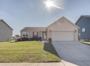 2628 Greystone Estates Pkwy, Shiloh, IL 62221