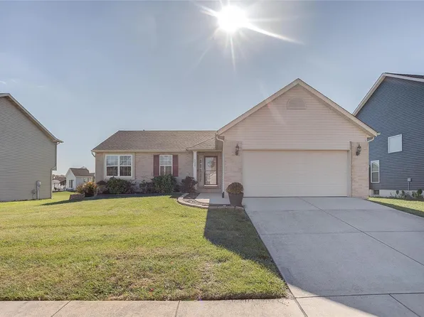 2628 Greystone Estates Pkwy, Shiloh, IL 62221