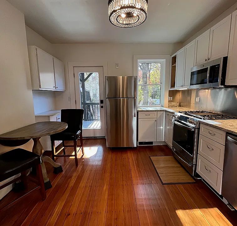 1st image of 334 Hurley St #R1