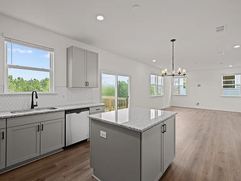 1349 Underbrush Dr — Photo 11