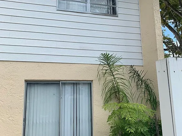 22341 SW 103rd Ct, Miami, FL 33190