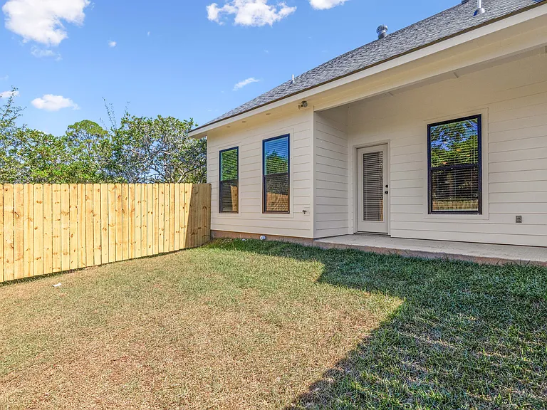 Cottages at Creekview — Photo 33