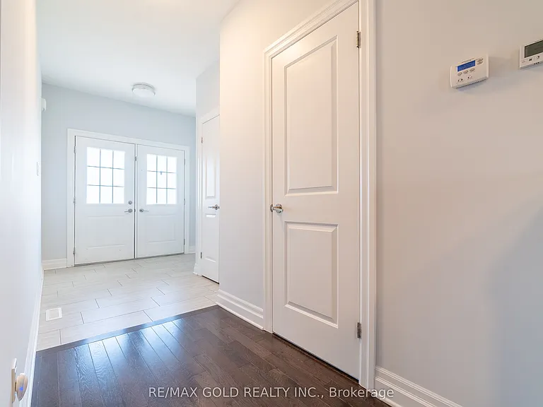 2591 Sheffield Blvd — Photo 6