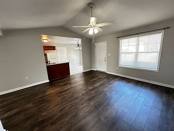 5th image of 119-121 Melody Ln NW