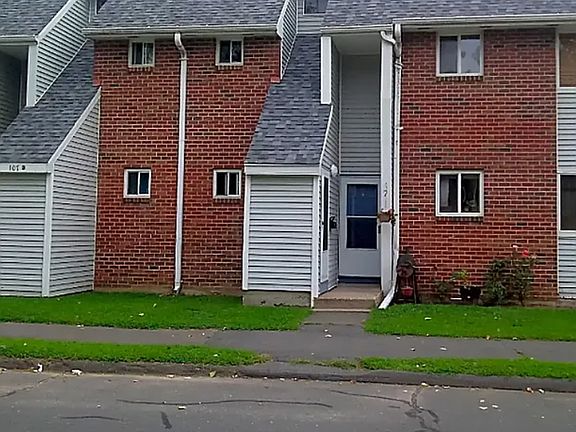 2nd image of 107 Hillcrest Ave #05d5df2c7