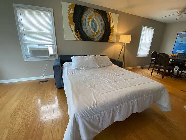 610 Woodfin Rd — Photo 11