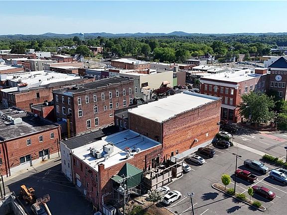 2nd image of 308 N Main St