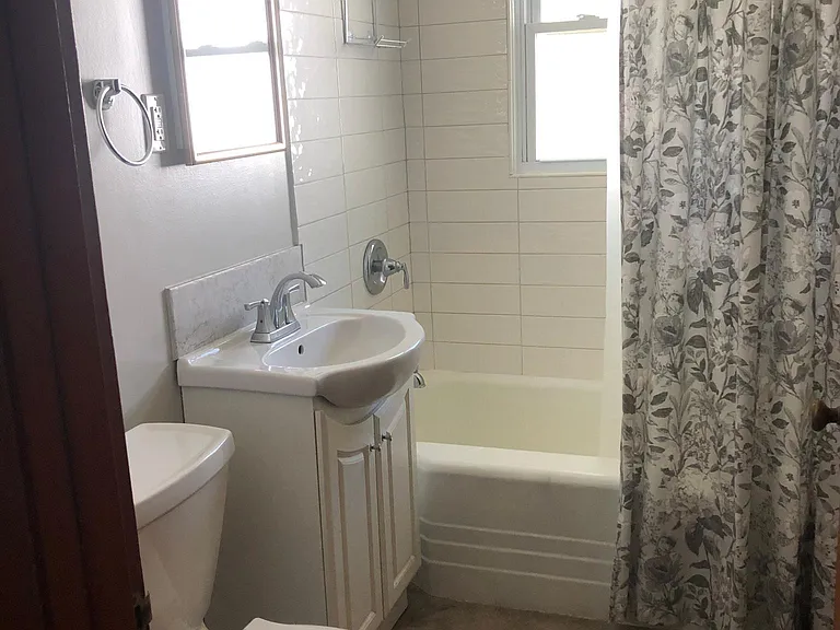1223 Wild St — Photo 6