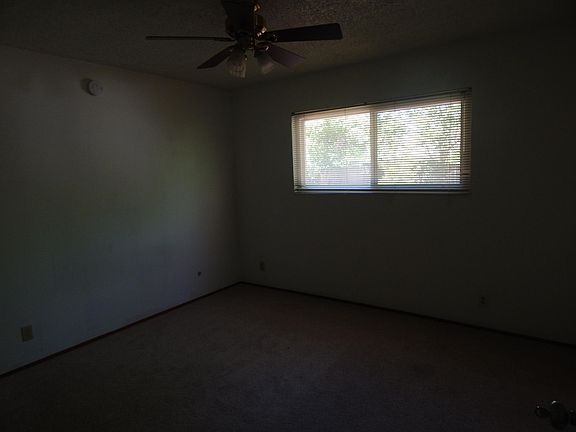 3rd image of 2523 Loyola Dr