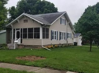 902 8th Ave, Sterling, IL 61081