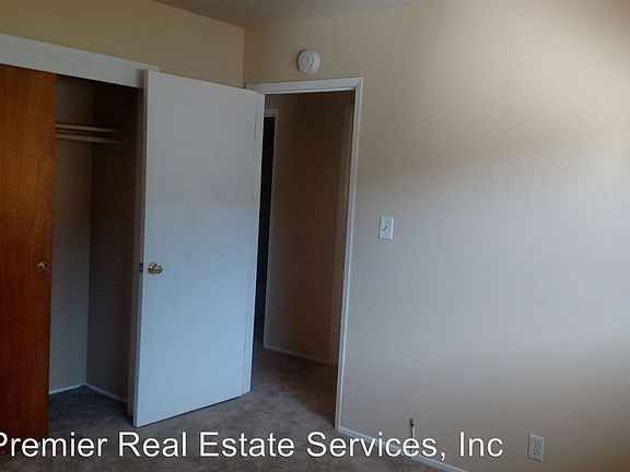 5th image of 2558 Shamrock Dr