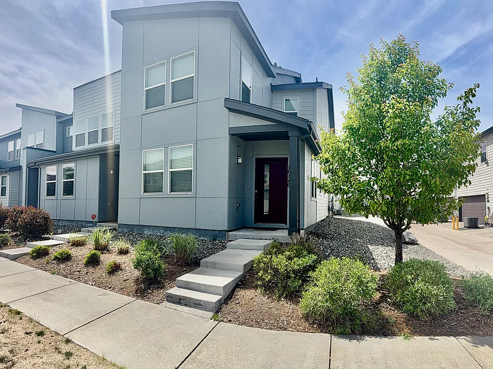 16140 E Warner Pl