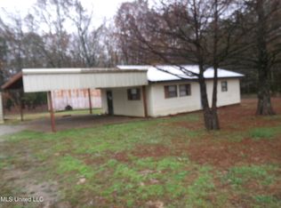 135 Hebron Rd, Randolph, MS 38864