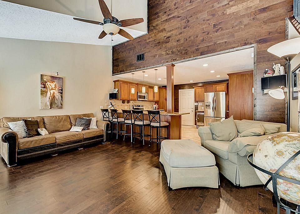1st image of 13969 Hollowgreen Dr