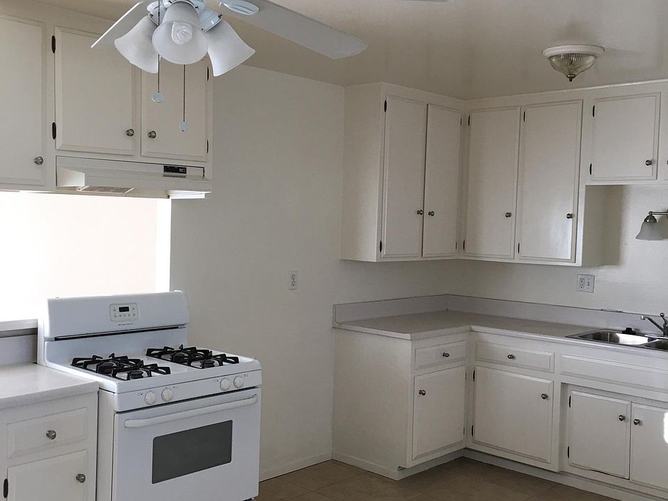 1st image of 204 W Walnut Ave #564684