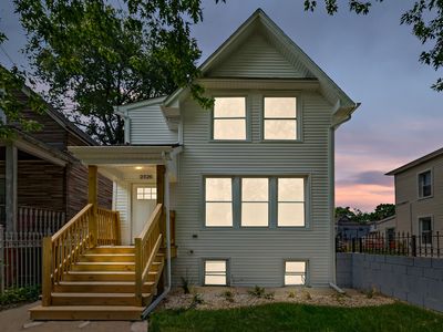 2526 N Springfield Ave, Chicago, IL, 60647