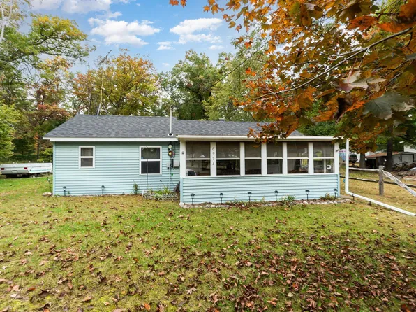 6973 Carpenter Rd, Harrison, MI 48625