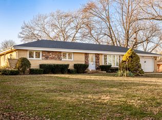 1436 Greenview Ct, Schaumburg, IL 60193