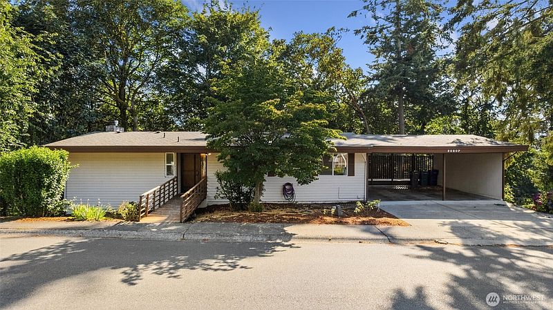 2nd image of 30807 26th Avenue SW