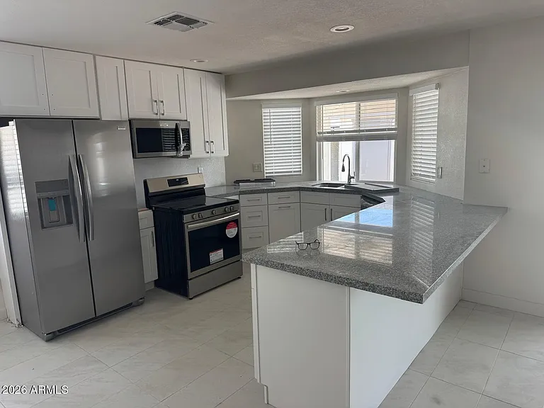 8837 W Highland Ave — Photo 13