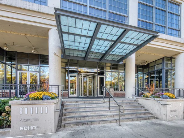 900 N Kingsbury St APT 1063, Chicago, IL 60610