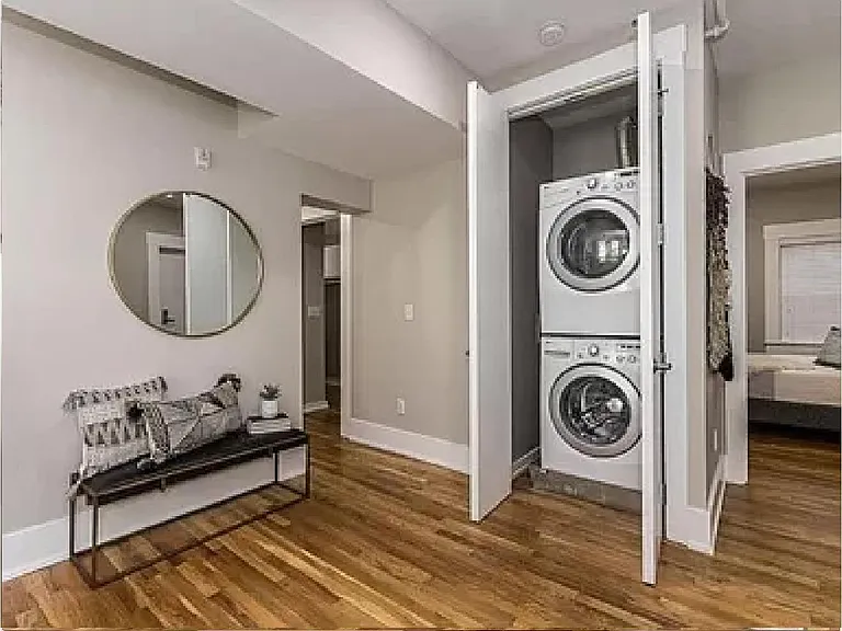 Unit Photo