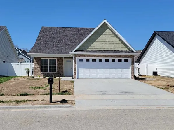 2321 Lilly St, Effingham, IL 62411