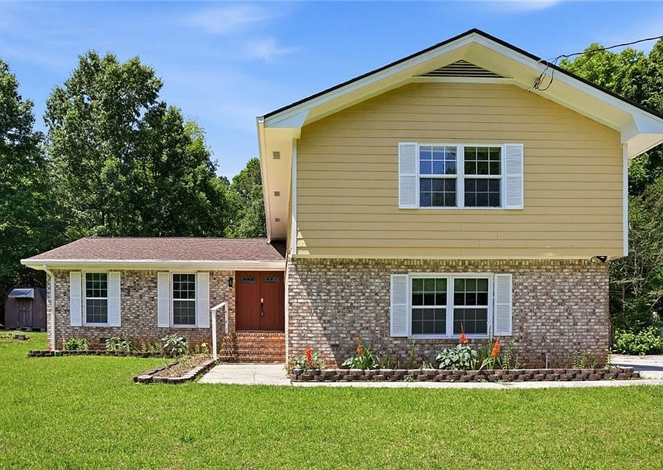 1st image of 2201 Colonial Oak Way