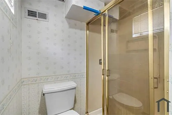 10527 Prestwick Dr — Photo 6