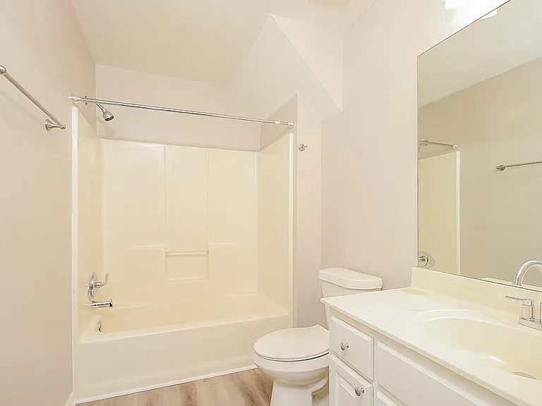 492 Ivey Ct SE — Photo 16