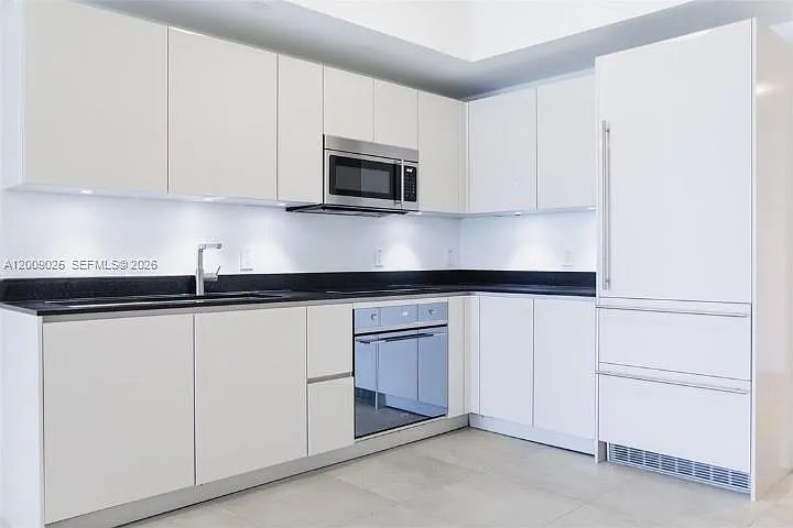 1010 Brickell Ave #2910 — Photo 13