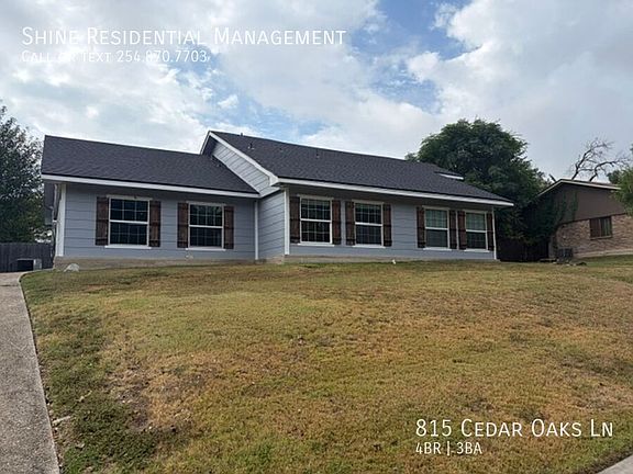 2nd image of 815 Cedar Oaks Ln