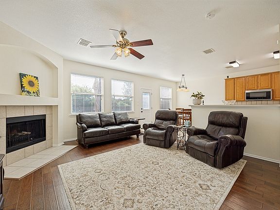 5th image of 1219 Mobile Ln
