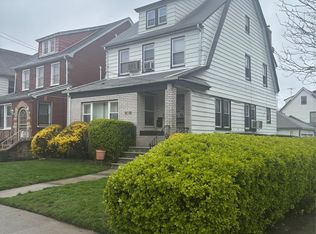 11302 199th St, Saint Albans, NY 11412
