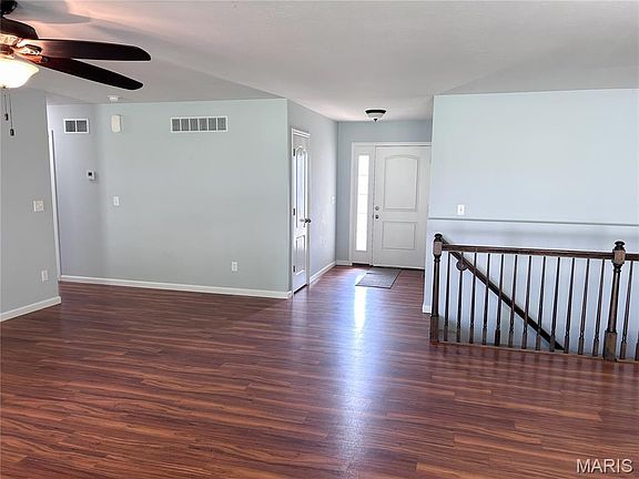 2nd image of 18 Lost Meadow Ct