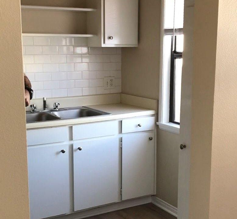 1st image of 1311 Sartori Ave