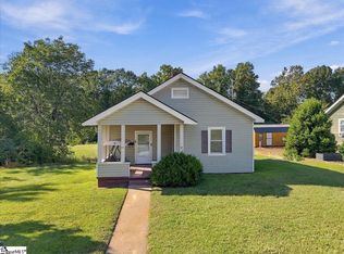 13 Lawrence St, Lyman, SC 29365