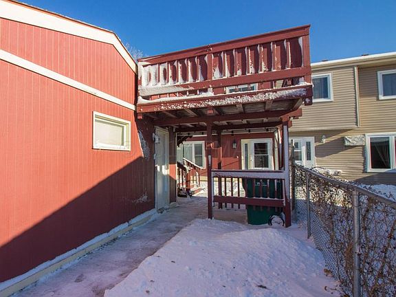 2nd image of 205 19th St E